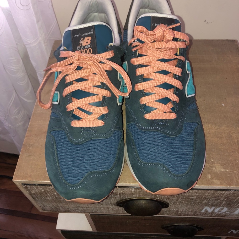 New Balance 1300 Ronnie Fieg "Salmon Sole"